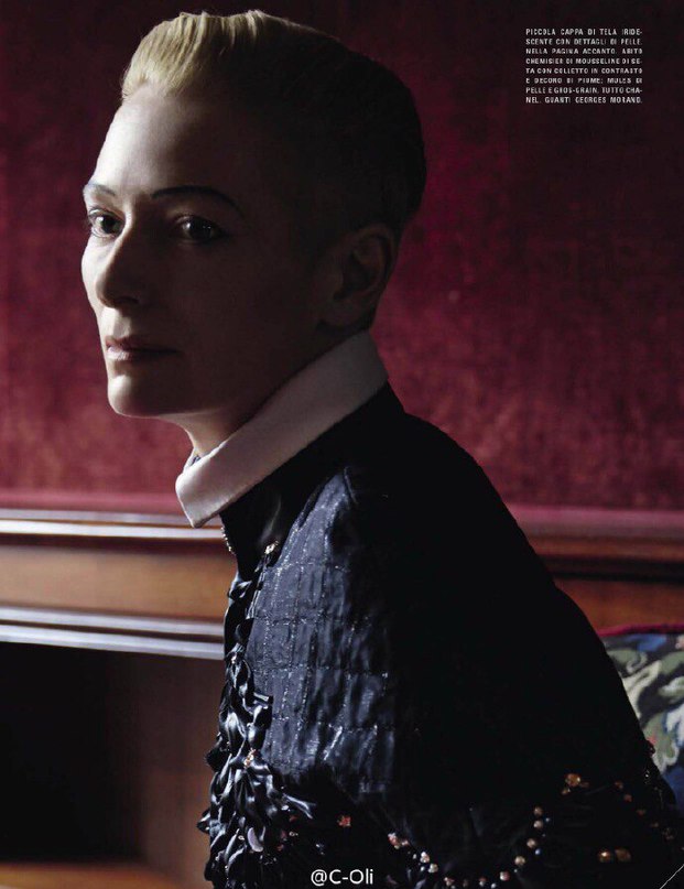 ҳ   Vogue Italia ()